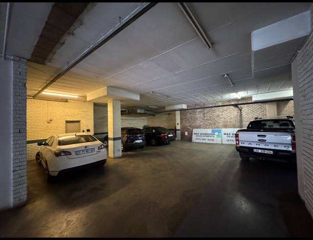 282M² WAREHOUSE TO LET IN WYNBERG